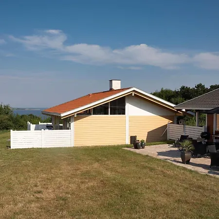 Xxxiii Tatil Evi